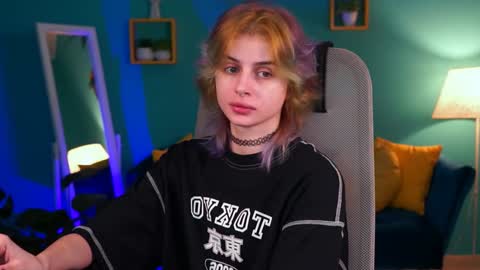 jade_castle online show from February 4, 1:56 am