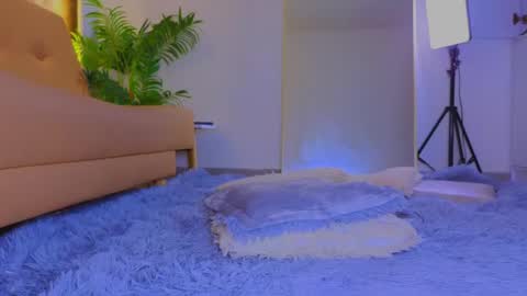 jadee__ online show from September 28, 3:57 am