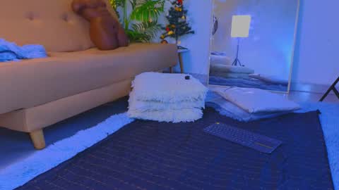 jadee__ online show from December 19, 3:54 am