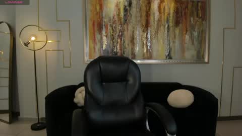 JADE EVANS online show from March 19, 8:02 pm