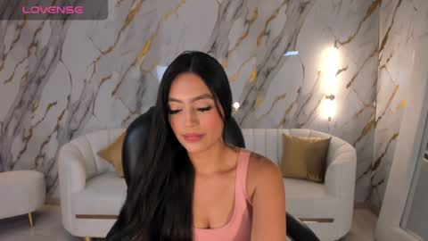 JADE EVANS online show from January 30, 6:00 pm