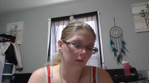 JadeLuv online show from February 10, 7:17 pm