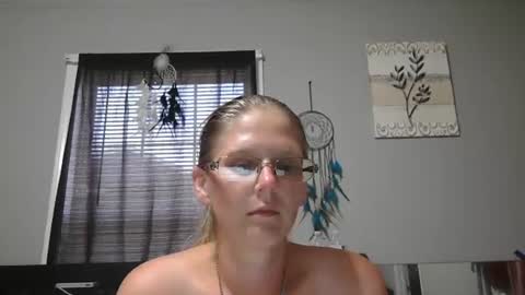 JadeLuv online show from June 16, 12:33 am