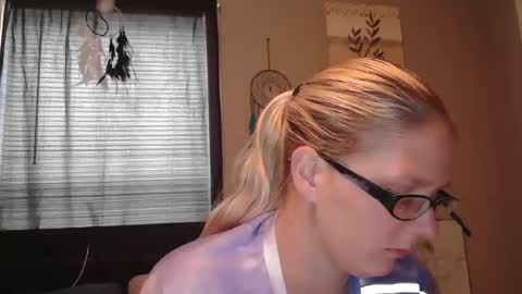 JadeLuv online show from December 14, 6:52 pm