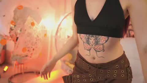 Jade Summer online show from October 2, 11:59 am