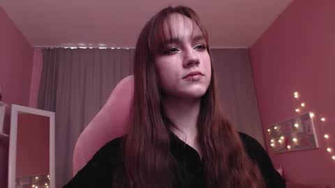 jamie_chung online show from February 9, 7:10 am