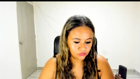 jan_milkhot online show from April 2, 5:49 am