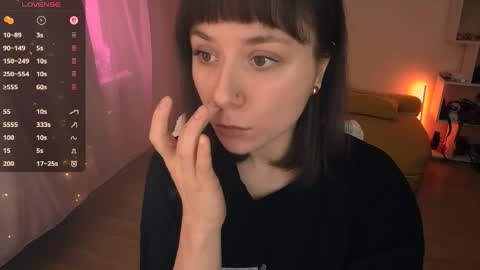 jane_kinn online show from April 23, 10:23 am