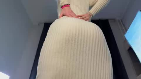 janelavue online show from January 15, 4:07 am