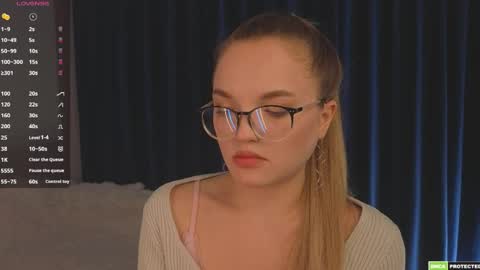 Hi Im Alice and here youll find something online show from March 29, 6:23 am