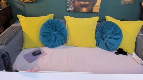 JaqulinneHot online show from October 18, 7:00 am