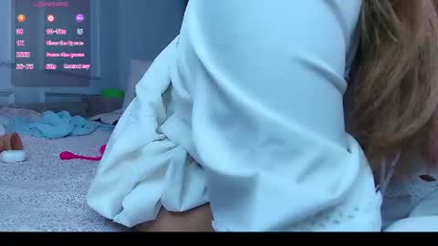 Jasmine online show from July 11, 4:29 pm