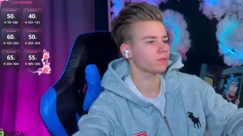 jean_wilsons online show from February 10, 11:46 am