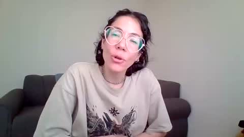 jeanneduval8888 online show from June 5, 12:15 am
