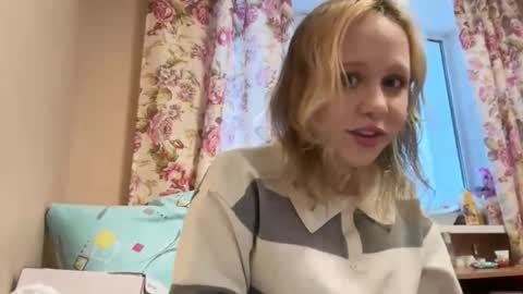 Jessica online show from March 19, 8:07 am