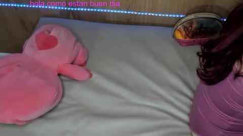 Jenelotizz online show from February 2, 5:53 am