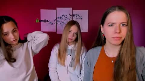 jenna_elayne online show from December 17, 9:35 am