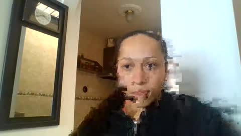 Jenncossio online show from June 25, 7:15 pm