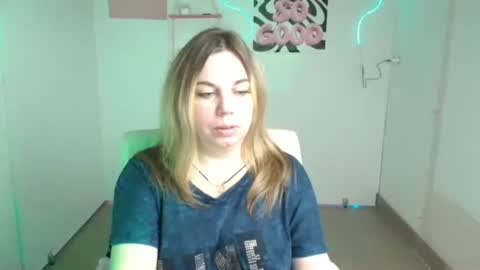 Jennifer online show from October 15, 8:39 am