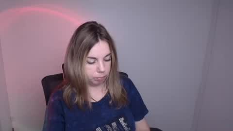 Jennifer online show from September 14, 11:30 am