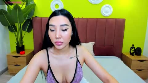 Jennifer online show from December 3, 1:41 am