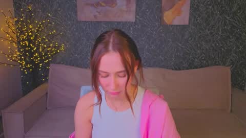 jennifer online show from June 4, 9:14 am