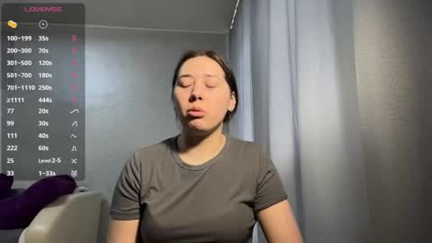 Mia online show from April 24, 6:49 am