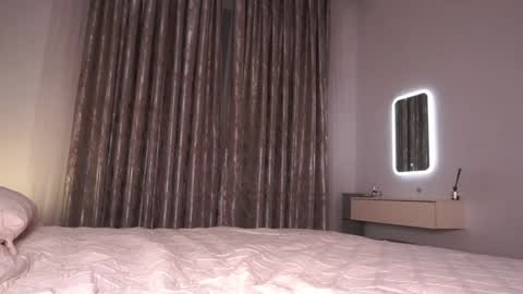 call me Jenny online show from March 12, 3:04 pm