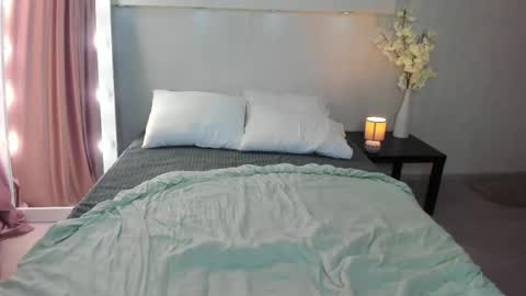 Jenny online show from April 23, 12:29 pm