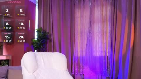 jennyfer_me online show from October 24, 11:28 am