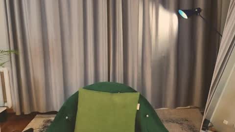 jennyfer_me online show from April 13, 12:39 pm