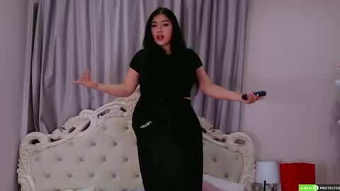 Jenny Ferguson online show from June 2, 6:53 pm