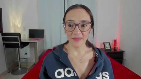 jessica herreraToday I will be your devil and you my victim online show from January 5, 10:13 pm