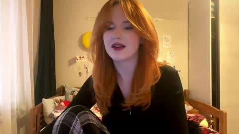 Susie online show from May 15, 3:37 pm
