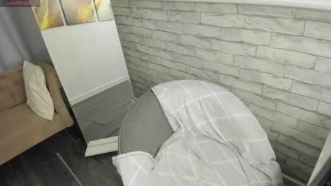 Jessica Jensen online show from June 6, 7:03 am