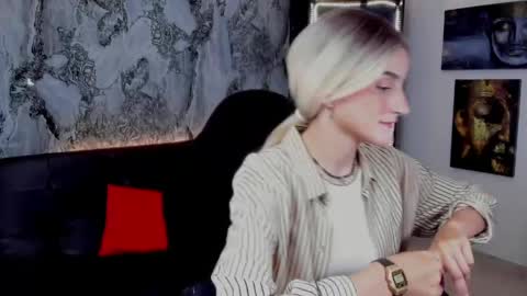 Jessica  online show from April 11, 10:57 pm