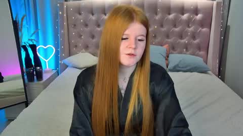 Jessica online show from April 14, 5:40 am