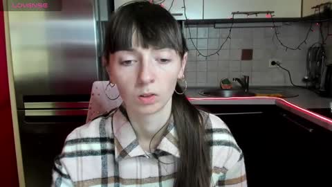 jessicaforris online show from February 19, 7:50 am