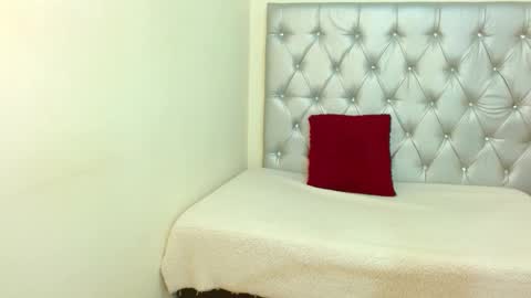 jessicarabbit4 online show from October 28, 3:12 am