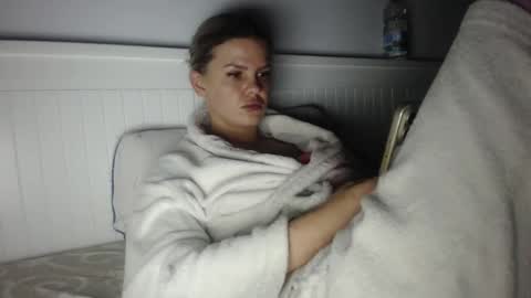 jessieryan online show from February 12, 4:47 am