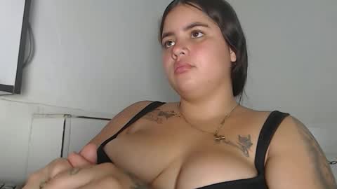 jessik_lov3 online show from April 7, 12:40 pm