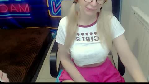 Victoria online show from February 11, 11:28 pm