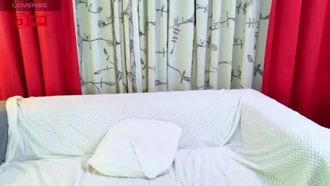 JessTheWicked online show from April 15, 8:20 pm