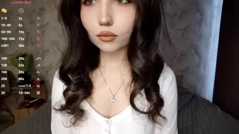 I am Gina ntmu Lets hit 10 Thumbs Up together online show from April 19, 6:46 am