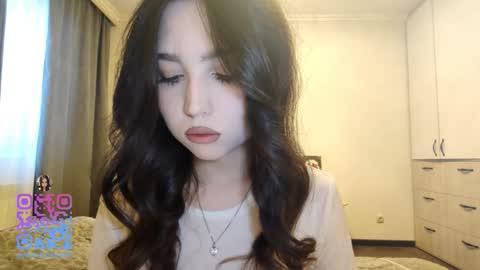 I am Gina ntmu Lets hit 10 Thumbs Up together online show from February 3, 6:22 am