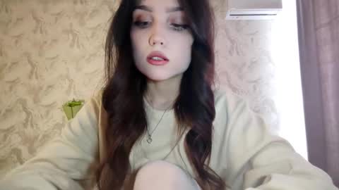 I am Gina ntmu Lets hit 10 Thumbs Up together online show from March 5, 5:47 am