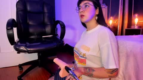 Jeyy online show from March 10, 11:45 am