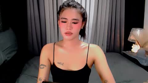 jhuliana_and_charles_room online show from October 12, 7:00 am