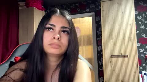 jidiamond online show from April 9, 8:25 pm