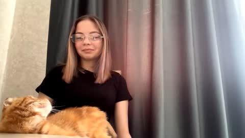 Steff online show from October 18, 7:44 am